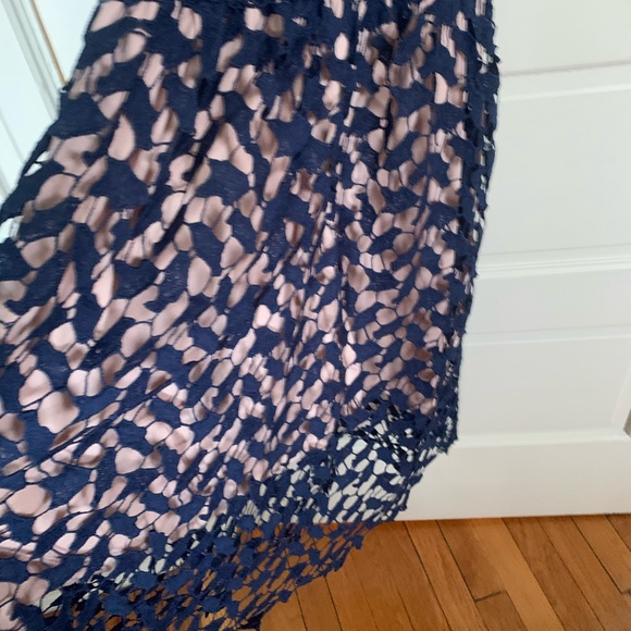 Adorable navy lace dress - Picture 6 of 6